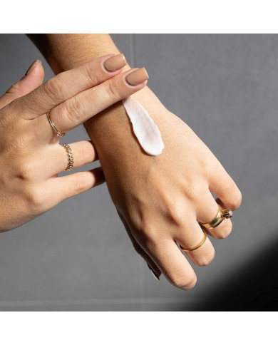 MooGoo Full Cream Moisturizer 200g